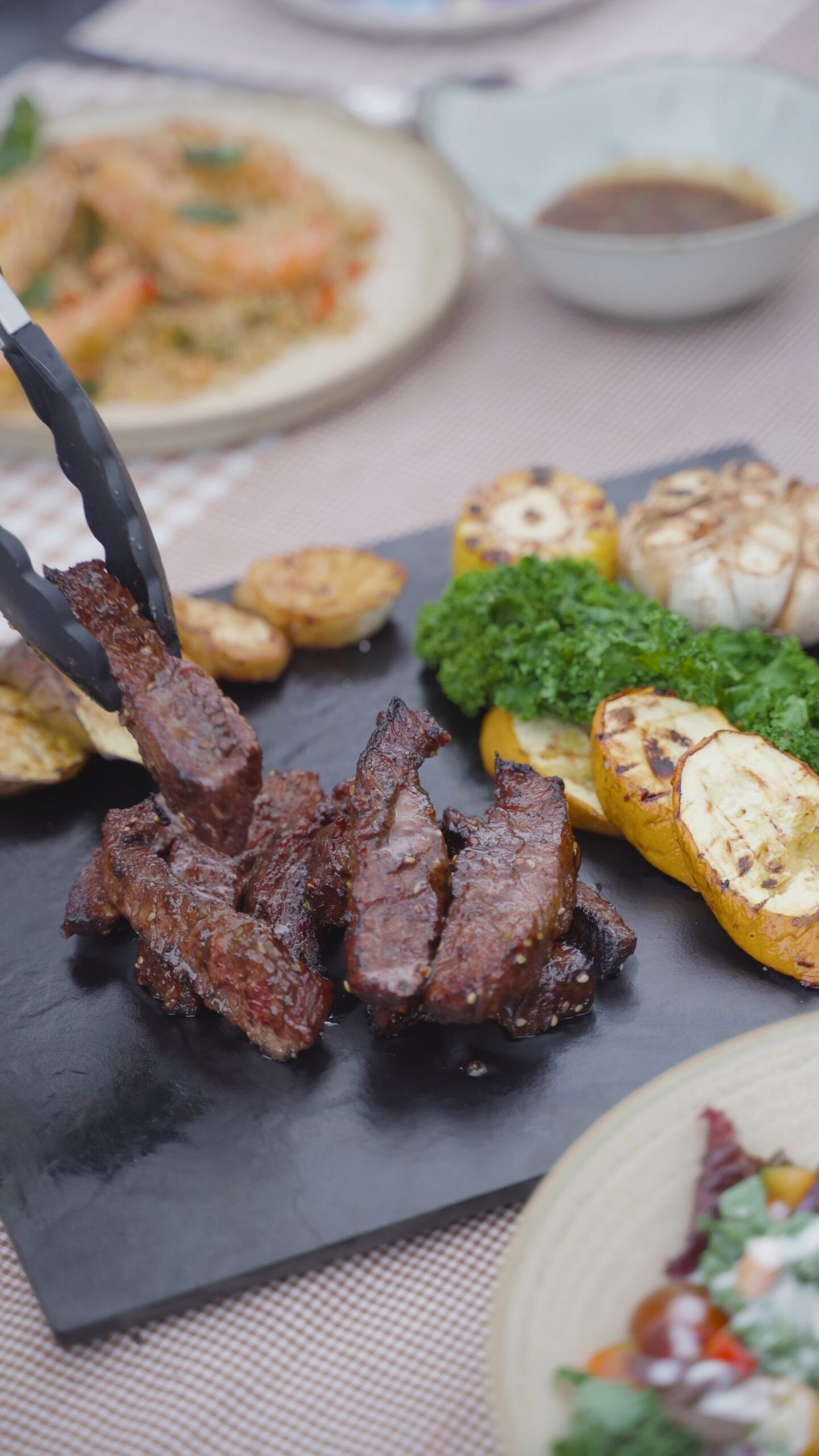 Diềm thăn nướng thảo mộc