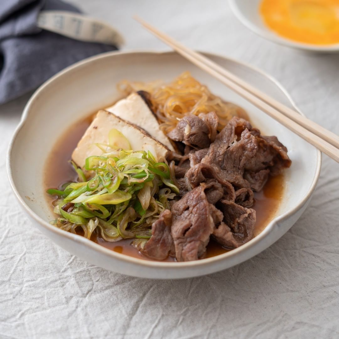 Sukiyaki bò Canada hành lá