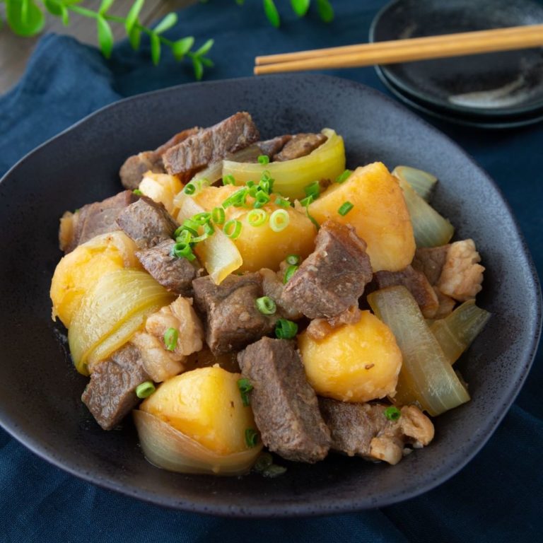 加拿大牛肉協會-美味食譜-懷舊馬鈴薯燉加拿大牛肉jpg